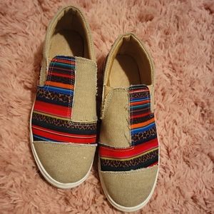 Shein slip on sneakers w stripes & leopard print size 6.5